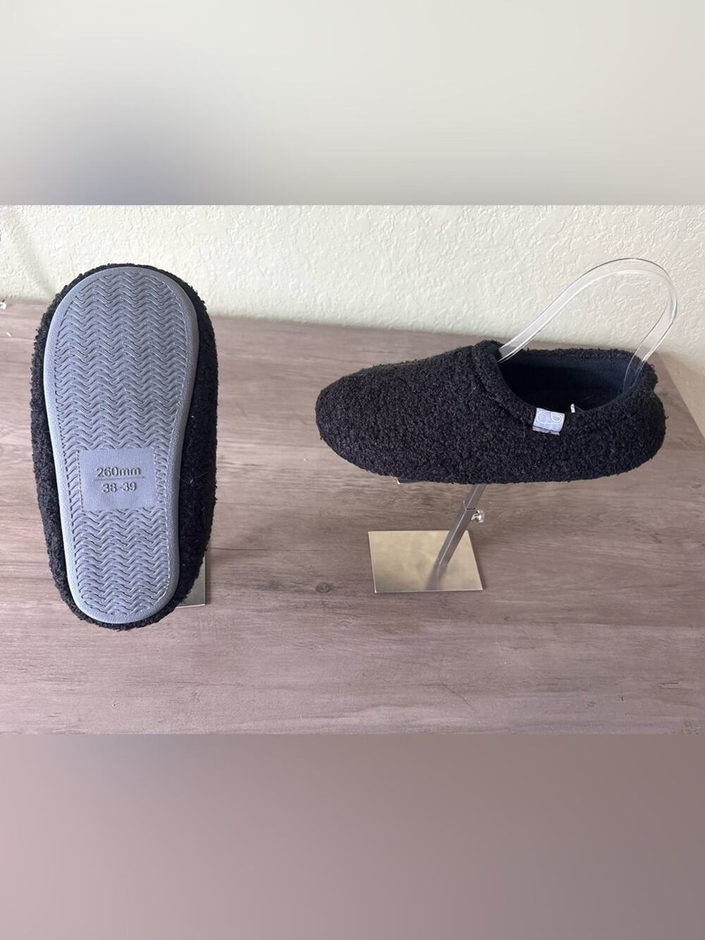 Women’s Black Boucle Cozy House Slippers Slip-On Comfort Shoes Size 38-39